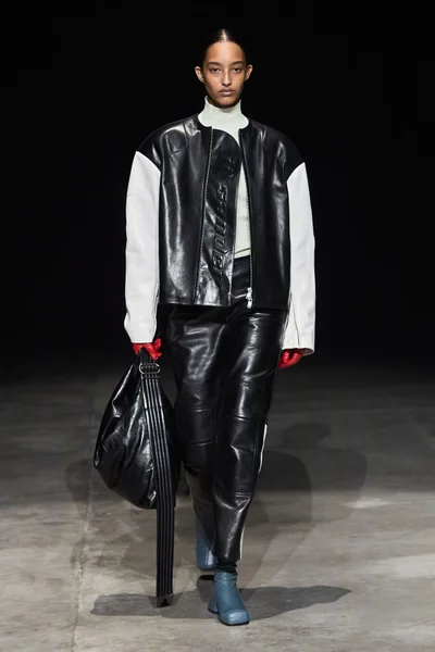 Look 1